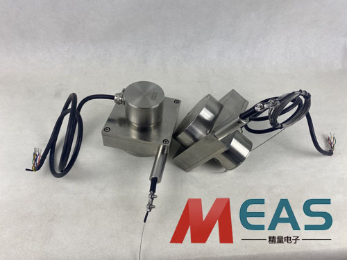 拉線位移編碼器要根據被測量點的運動軌跡保持垂直