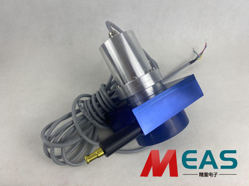 ����λ�ƾ��a��С�����������һ�������Č��I���R